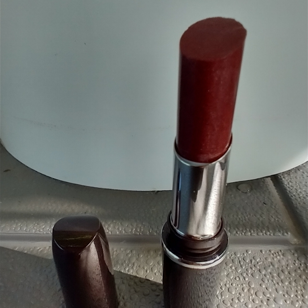 Volume xl seduction plumping lip color 320 passion